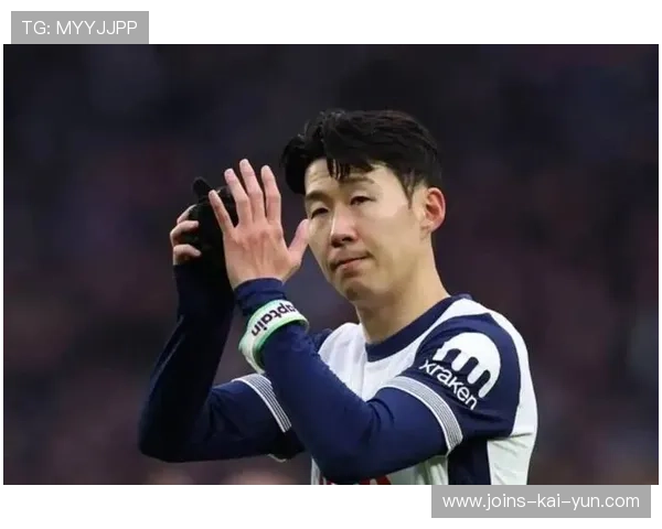 热刺边路推进更有侵略性，孙兴慜搓射被挡下