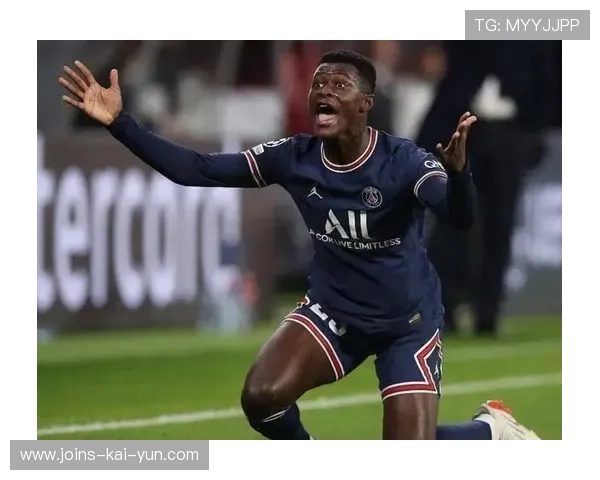 PSG努诺·门德斯爆发力惊人